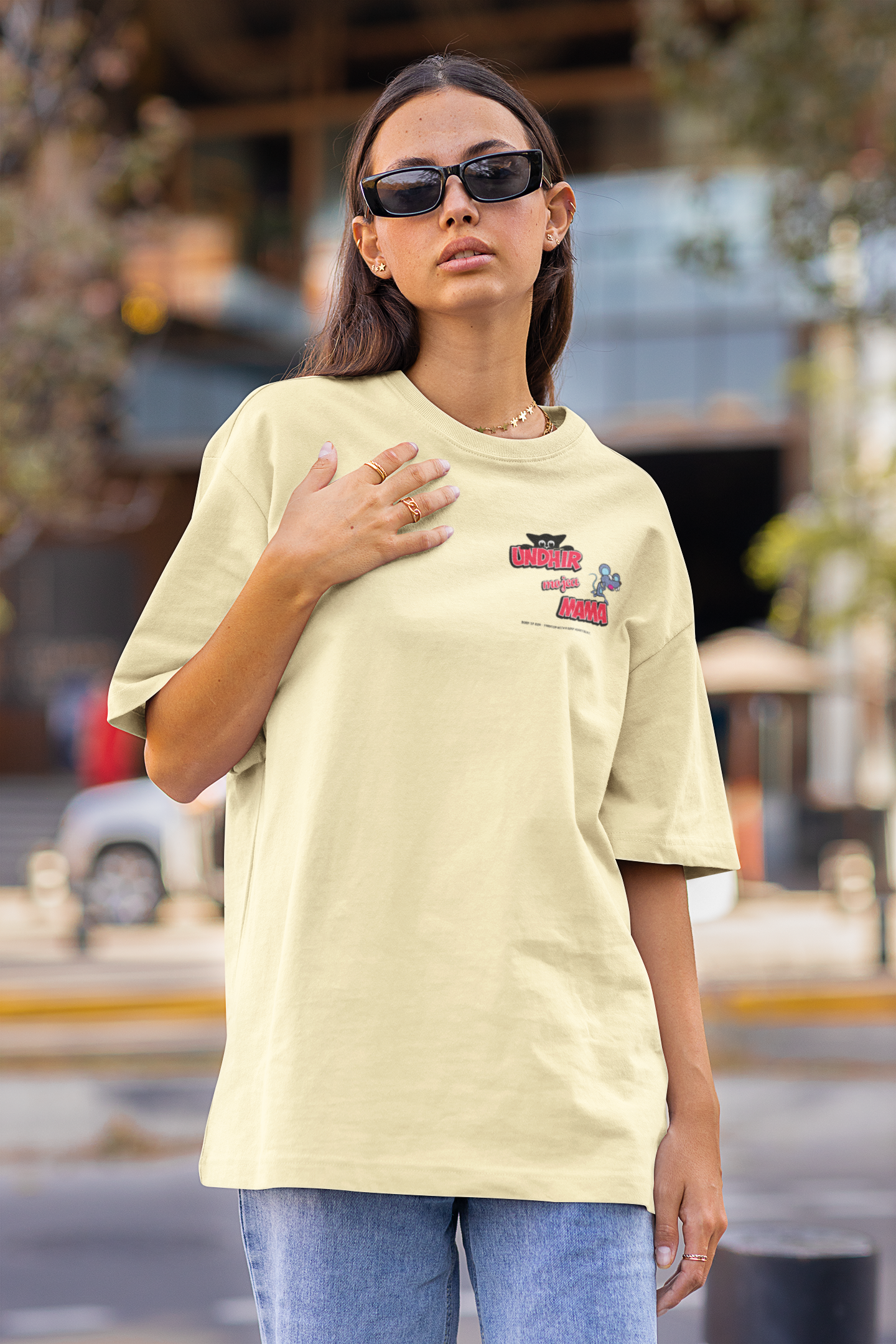 Undhir Mojea Mama  Oversized t-shirt